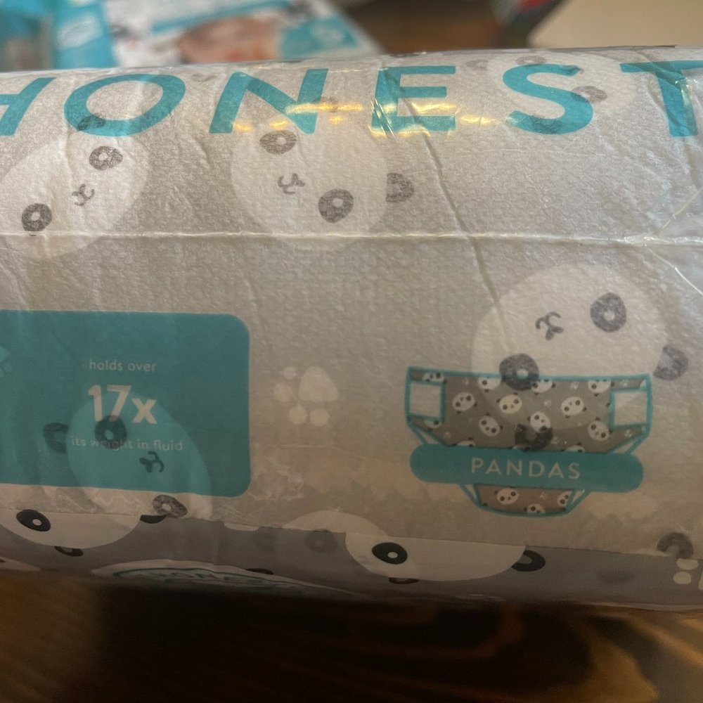 HONEST DIAPERS SIZE 5 NWT